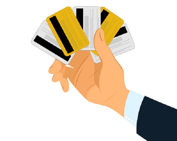 信用卡出现逾期会有什么后果？这种状态下还能消费吗？