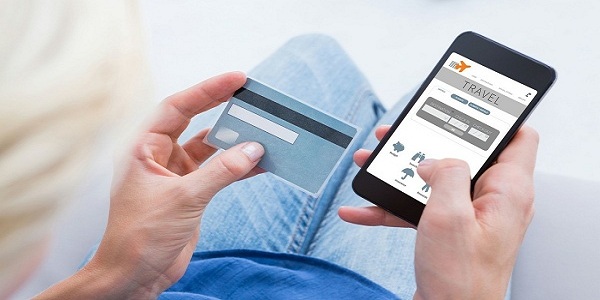 第一次选金卡能过吗？信用卡金卡和普卡有什么区别？