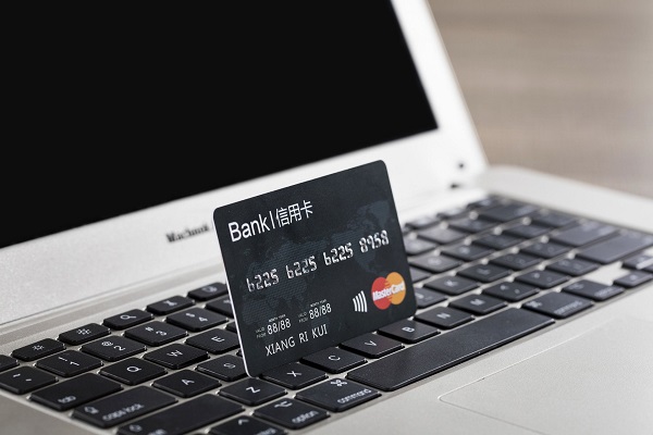 为什么年龄到了办不了信用卡？办信用卡需要什么条件？