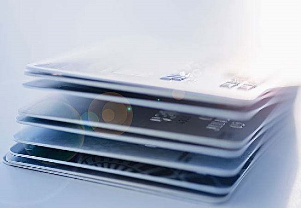 申请信用卡多久能下来？秒过也不是完全没可能！